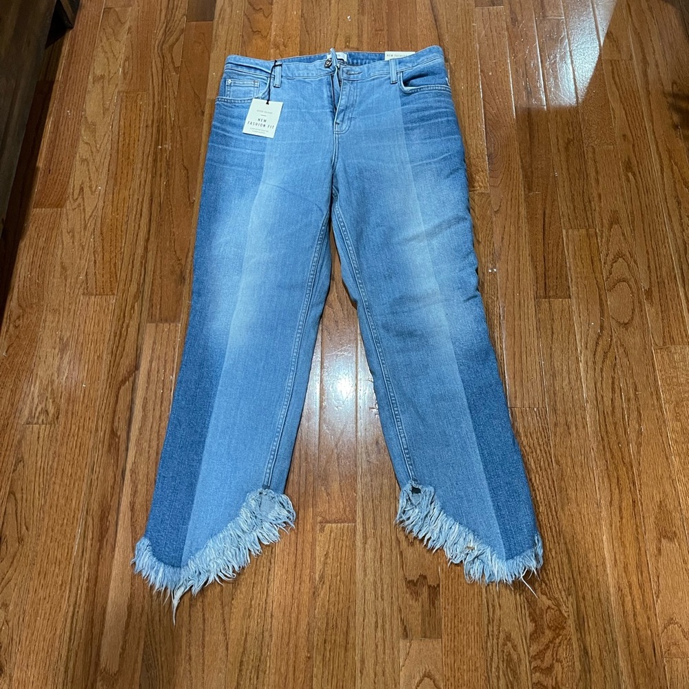 Brand new cropped jeans